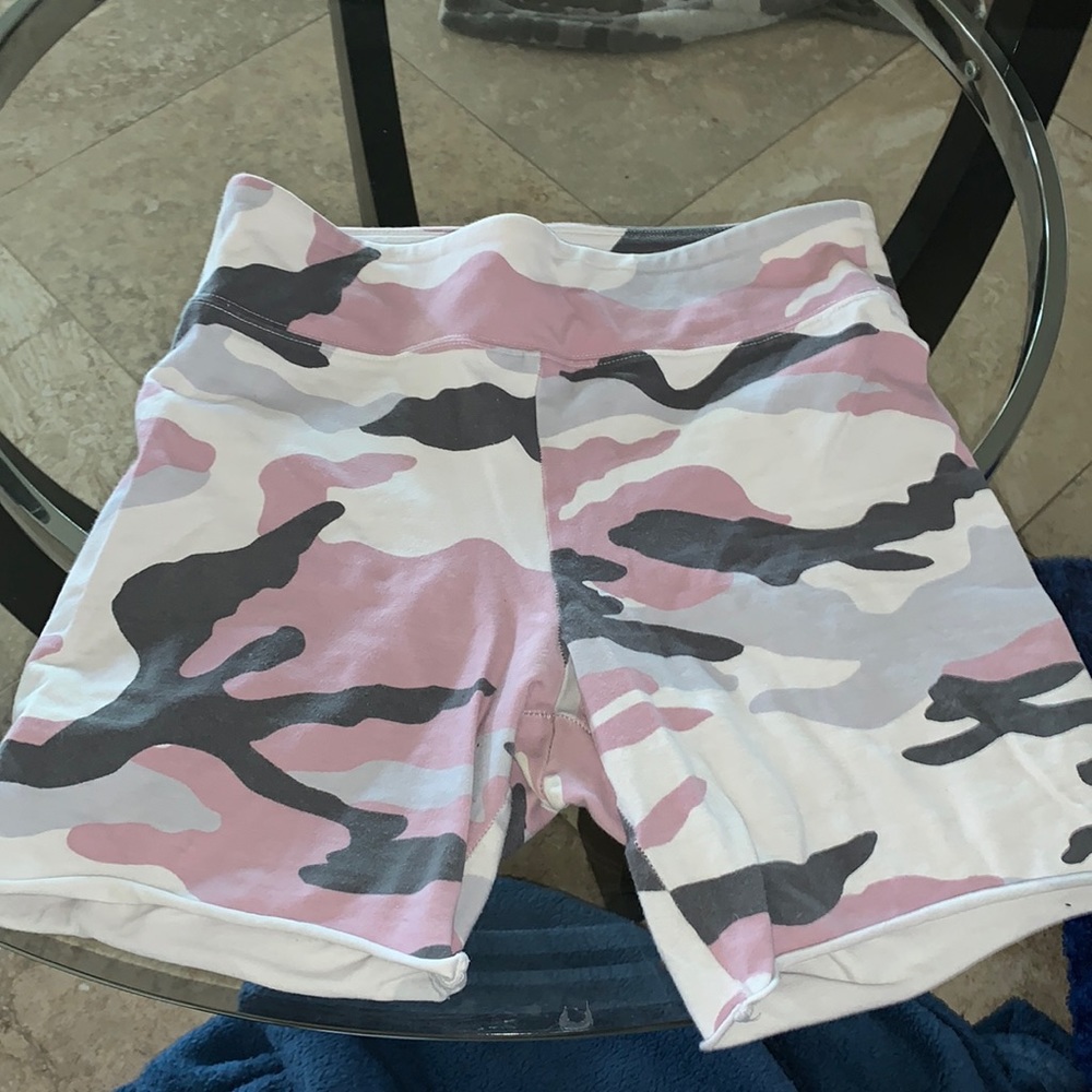 FOREVER 21 Camo Biker shorts